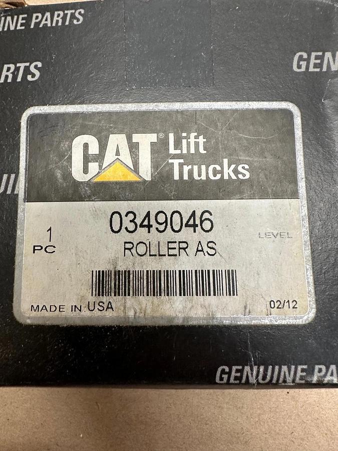 CAT 0349046 Roller Assembly