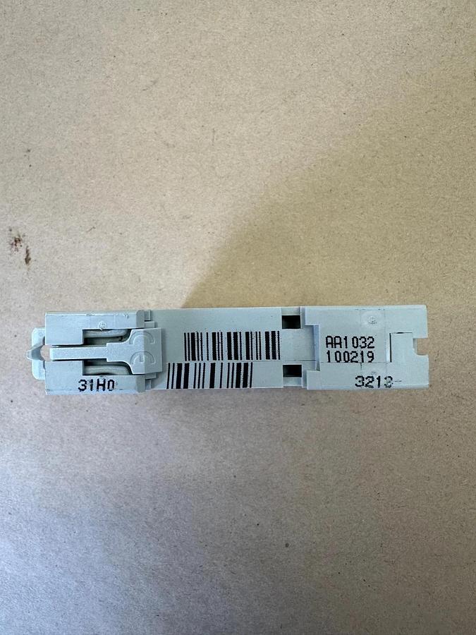 Used Schneider Electric 17414 Circuit Breaker *NEW*