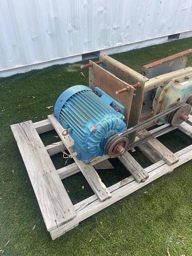 Used Dodge TA4207H09 Speed Reducer, Ratio 9.231 w/ North American Elec 15HP, 1765RPM