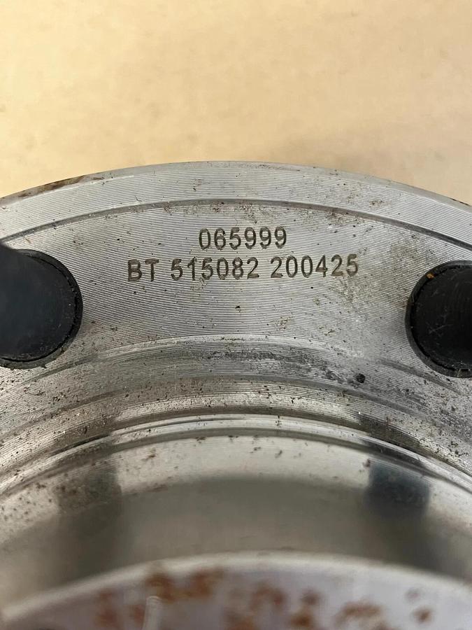 Used BT 515082 200425 Front Driver/ Passenger Wheel Hub Bearing