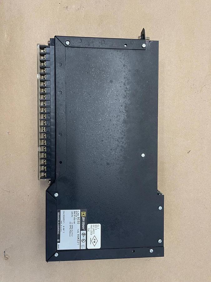 Used Square D SY/MAX 8030 ROM 221 Series G Output Module