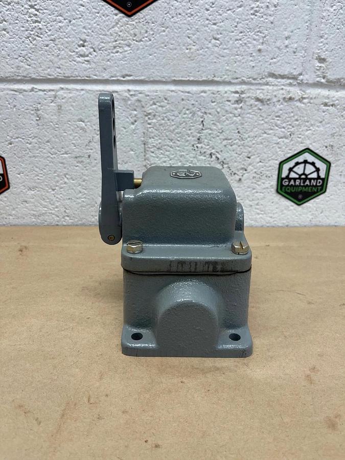 Used Allen-Bradley 801-DSK145 Limit Switch, Series A, Bulletin 801, 600V AC/DC Max