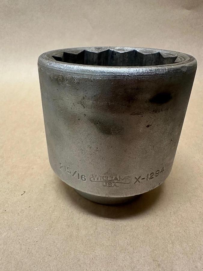 Used Williams X-1294, 2-15/16”, 12 Point Socket