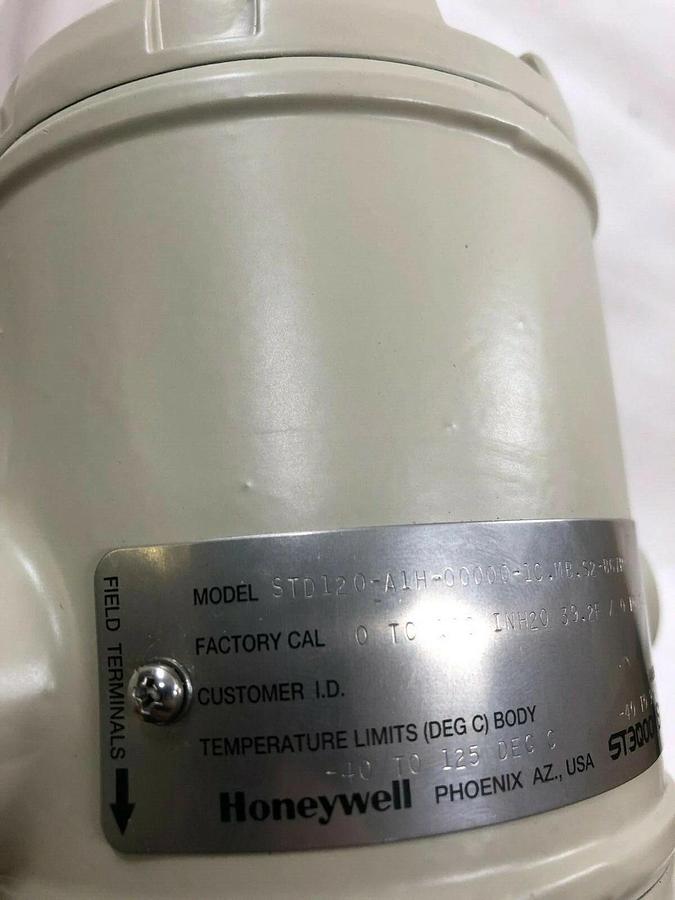 Used Honeywell STD120-A1H-00000-1C.MB.S2-B67P Differential Pressure Transmitter