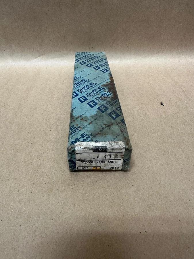 Used D-M-E TLA-40 Toggle-Lok Arm *NEW*