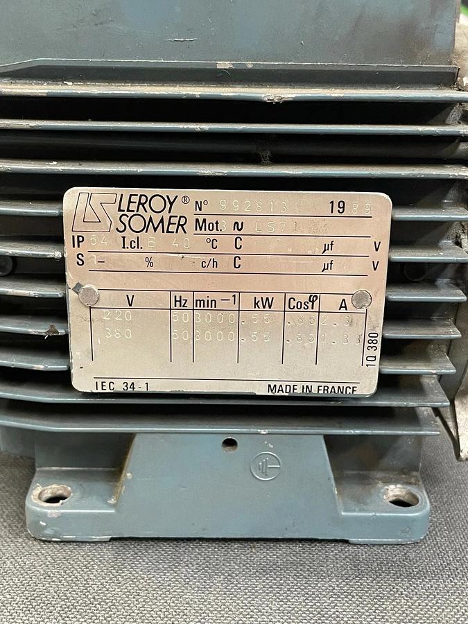 Used Leroy Somer IEC 34-1 3 Phase Motor 992813, Miniblock Reductor Type MVA-PF no cap