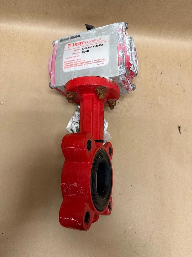 Used Bray 930635-11310532 Pneumatic Actuator w/ 7T08V Butterfly Valve