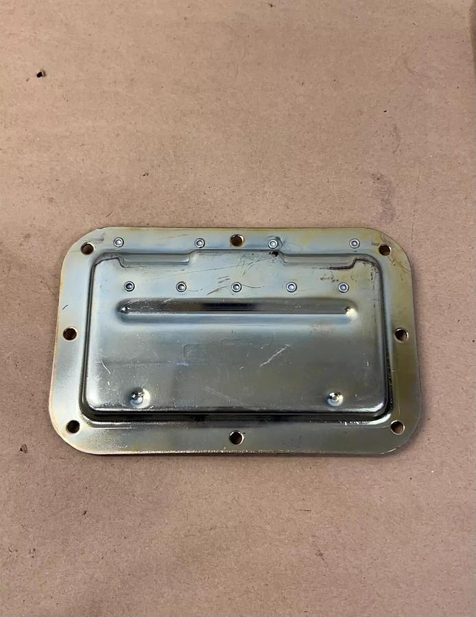 Used Nielsen Sessions Spring Loaded Recessed Handle w/ Rubber Grip - Lot of 4