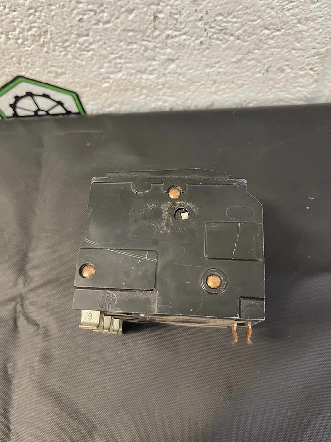 Used Square D P-2281 Type QO 20A Circuit Breaker