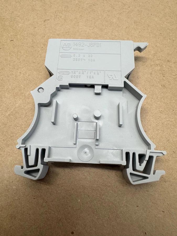 Used Allen Bradley 1492-J6FB1 Terminal Blocks (30 pcs) *NEW*