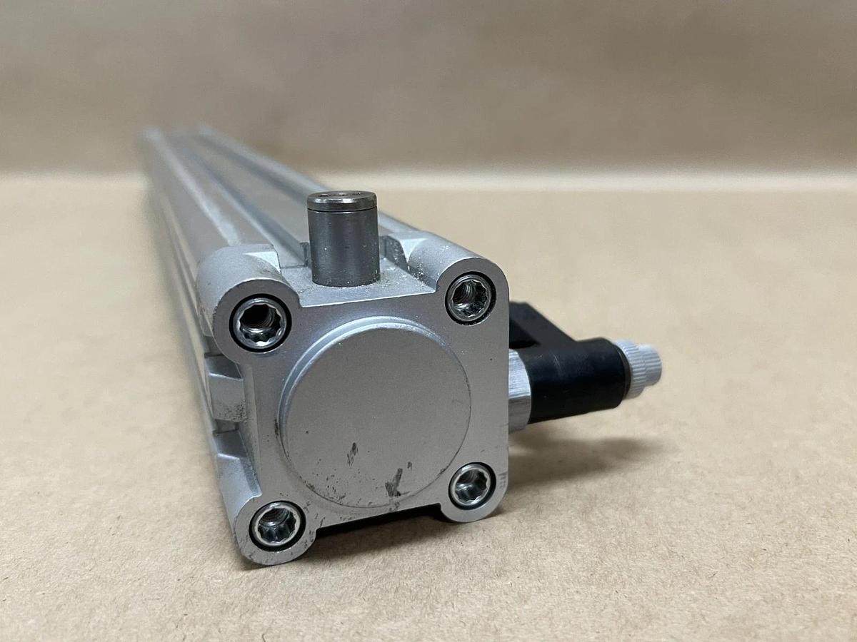 Used Festo DNC-40-400-PPV-A-ELH Pneumatic Cylinder