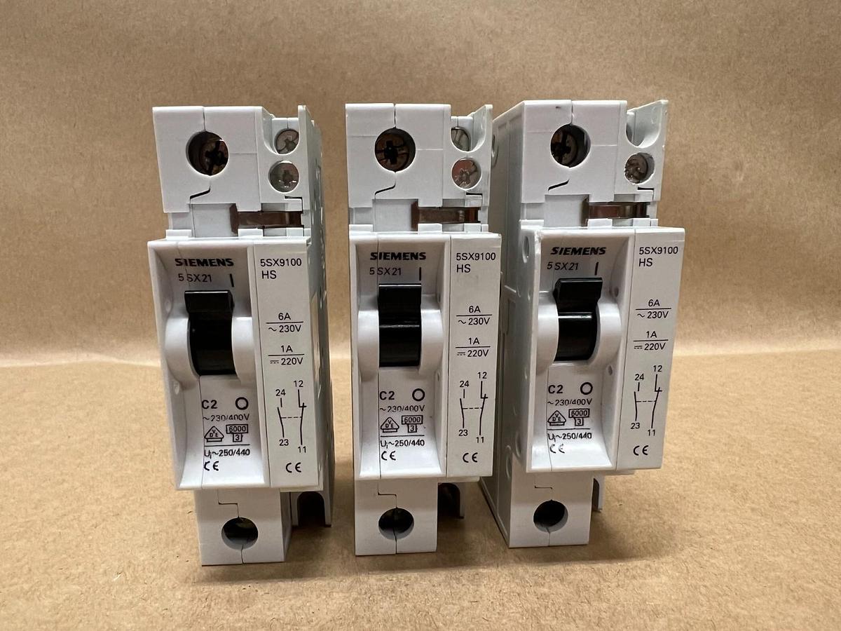 Used Siemens 5SX21 C2, 230/400V Circuit Breaker, 5SX9100HS Auxiliary Contact Lot of 3