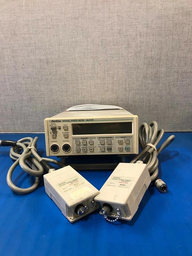 Used Anritsu Optical Power Meter ML910B with 2 MA9301A Optical Power Sensors