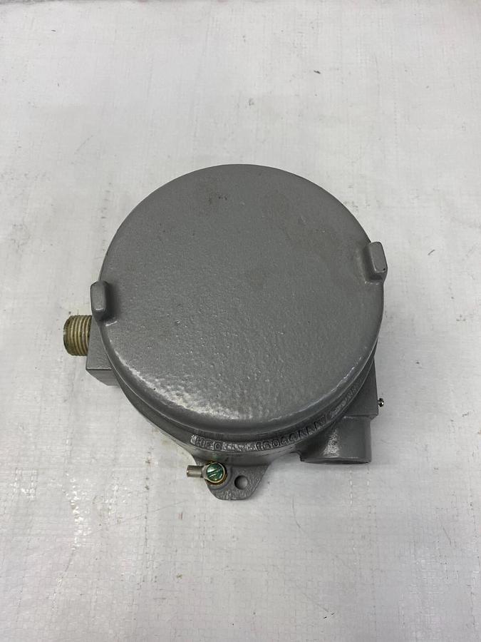 Used Hubbell Killark HKB-BC-GA Instrument Enclosure Cast Aluminum, Threaded
