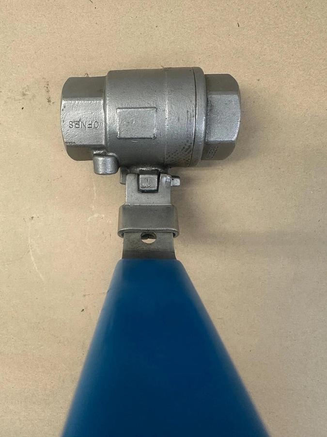 Used Duravalve CF8M 1000 WOG 2 Way 1-1/4” Ball Valve