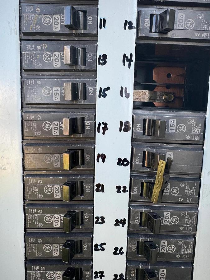 Used General Electric AB433 A-Series Panelboard 200A Main 34/36 Switches, Mixed Amps