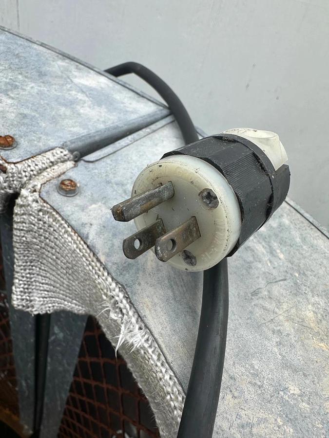 Used Ohmtemp SWL-55-1151 55 Gallon Drum Heater, 115V, 15A, Phase 1