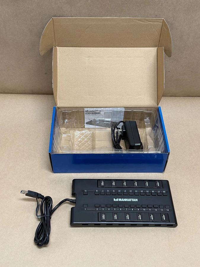 Used Manhattan Mondohub 28-Port Hi-Speed USB *NEW*