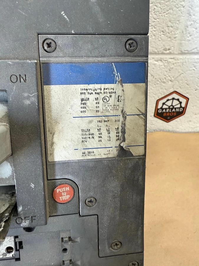 Used GE (General Electric) SKHA36AT0800 Hi-Break Circuit Breaker, 800A, 3-Pole