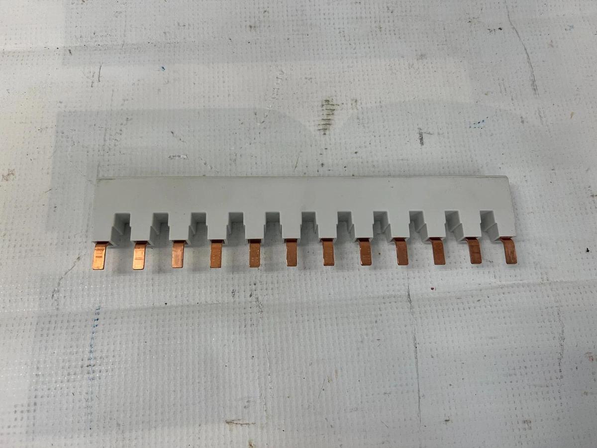 Used Eaton Z-SV/UL-16/3P-3TE/12 Bus Bar