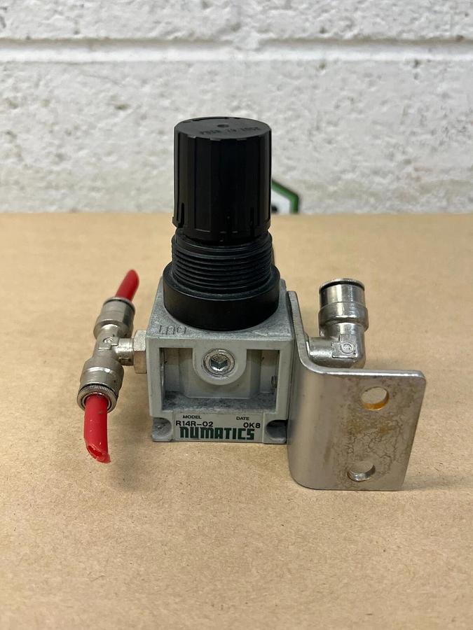 Used Numatics R14R-02 Pneumatic Regulator