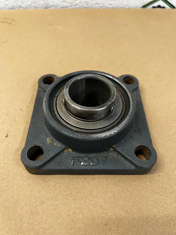 Used HBC UC207-23 F207 Bearing