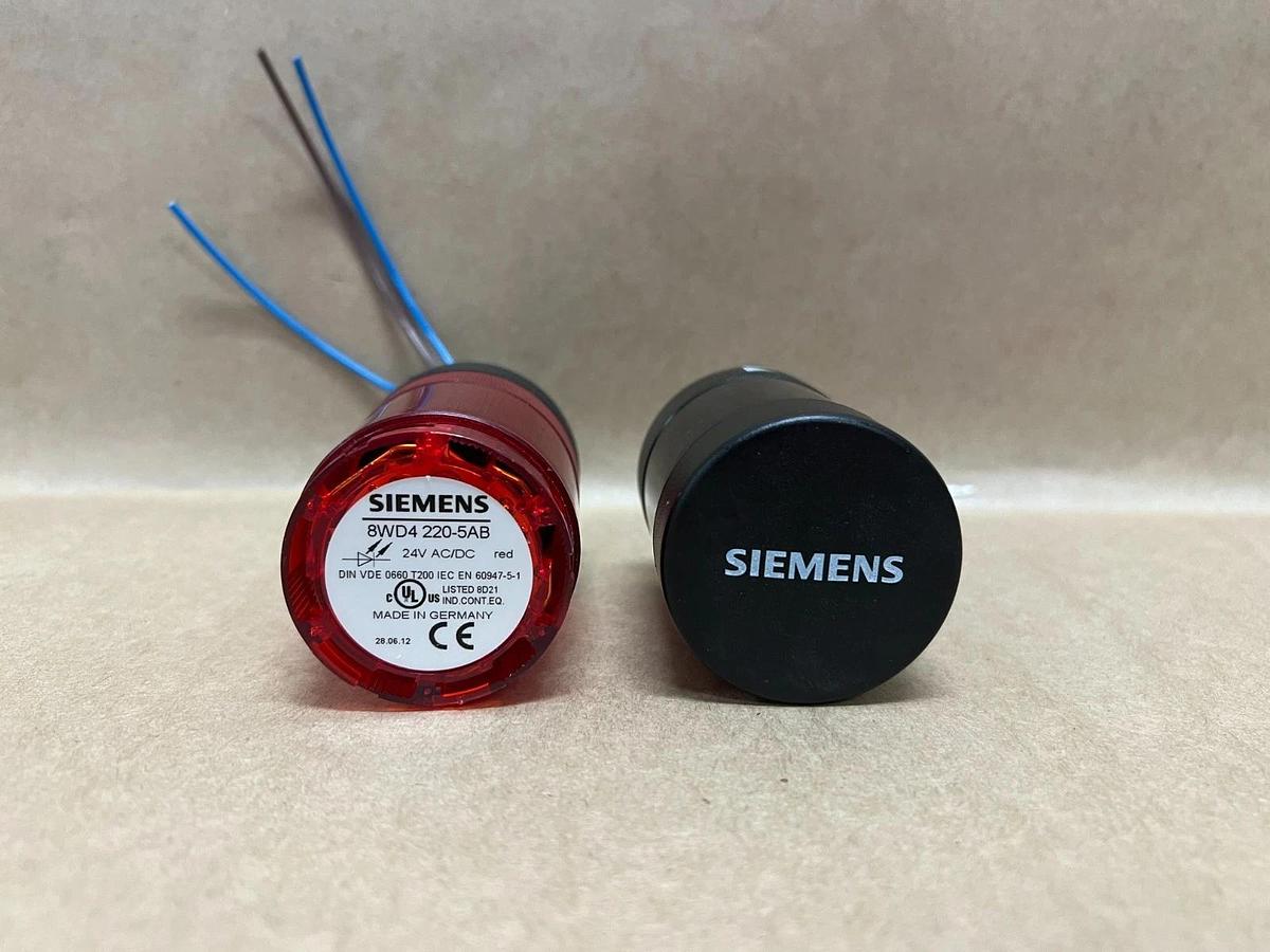 Used Siemens 8WD4 220-5AB w/ 8WD4 220-0FA Red Stack Light w/ Buzzer Element