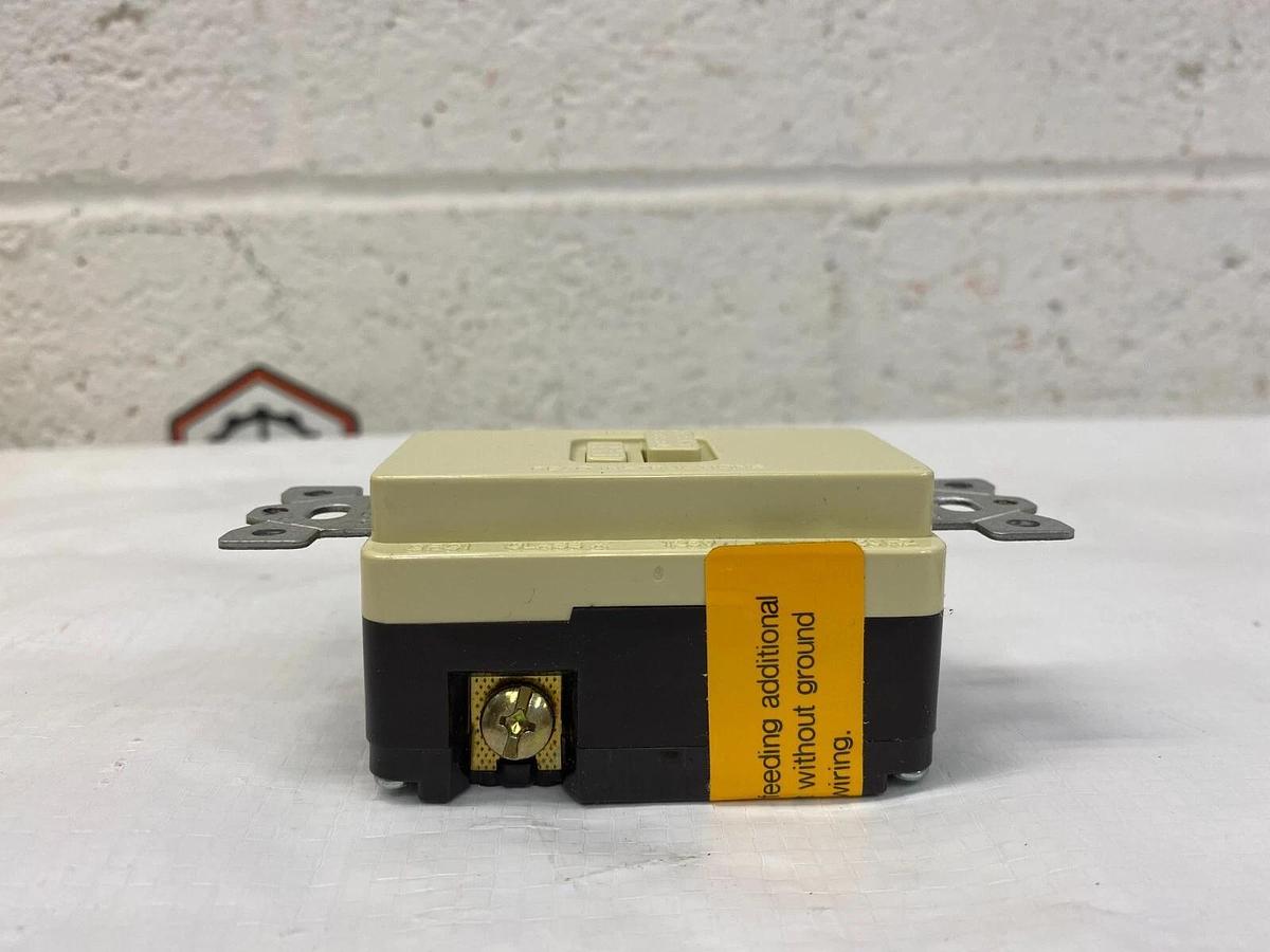 Used Hubbell GFR5350I Ground Fault Device/ Ivory/ Faceless Circuit Guard