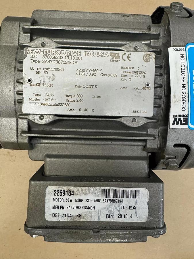 Used SEW Eurodrive SA47DRS71S4/DH Motor & Gearbox 1/2Hp, 60Hz, 1700RPM, 24.77:1 Ratio
