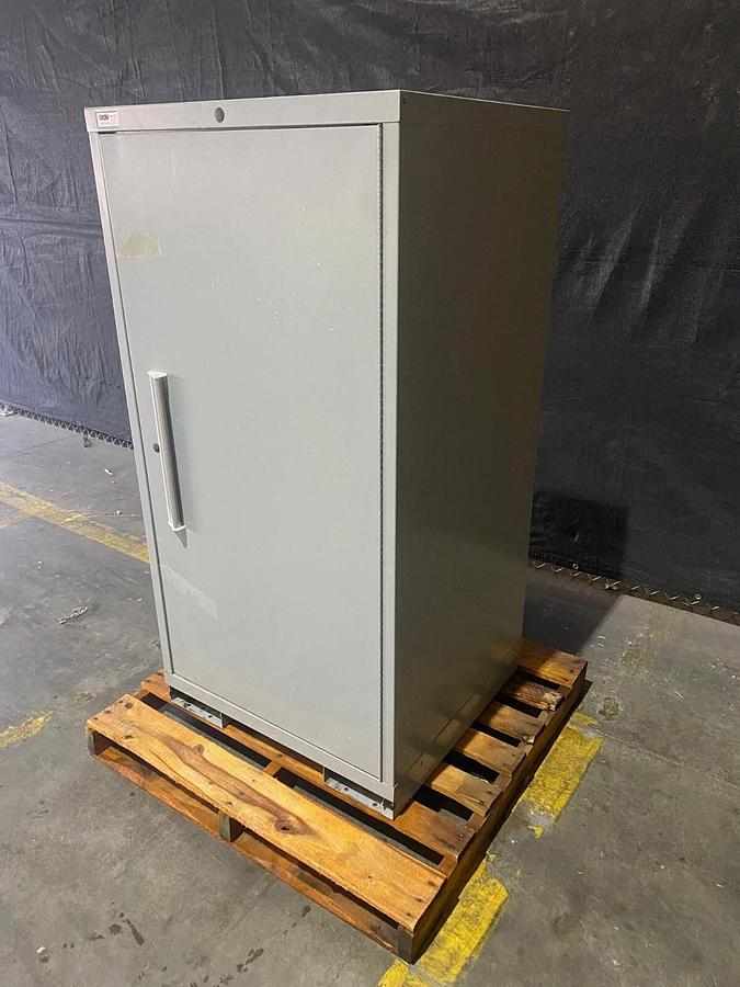 Used Lyon Single Door Industrial Tool Cabinet/Parts Storage W:30" H:59.50" D:27.75"