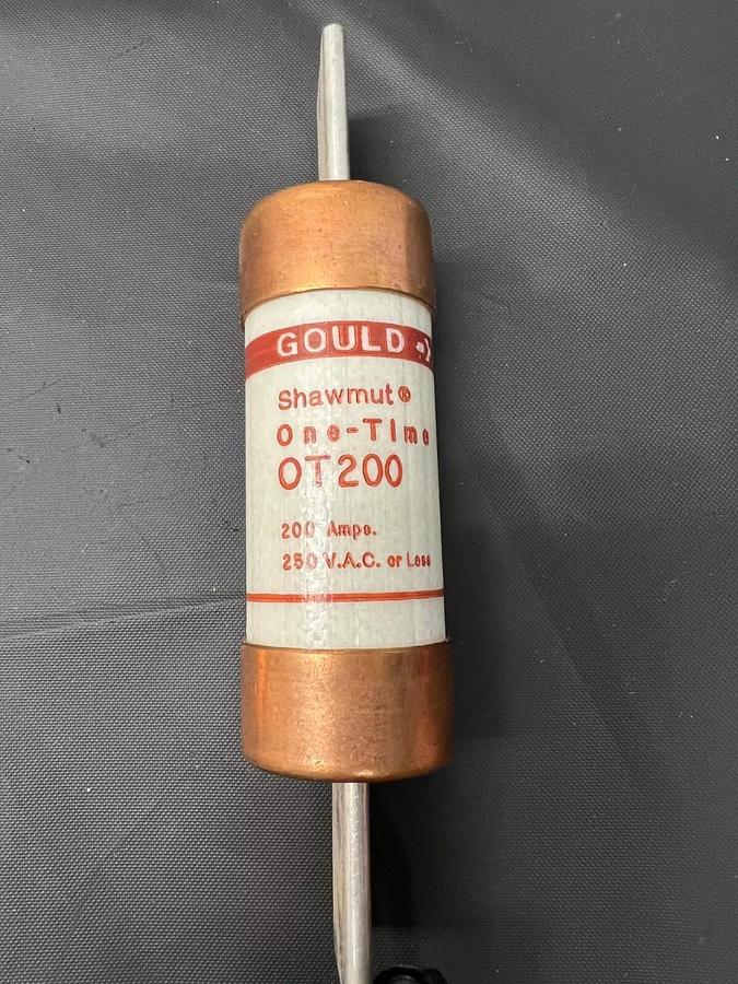 Used Gould OT200 200 Amps, 250 VAC One-Time Fuse
