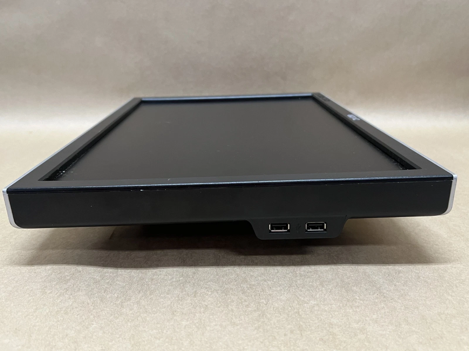 Used Dell 2009WT Flat Panel Monitor