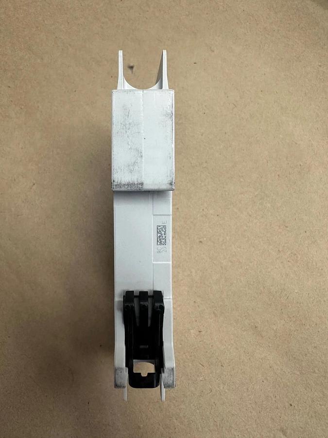 Used ABB SU 201M-C20 Circuit Breaker 20A *NEW*