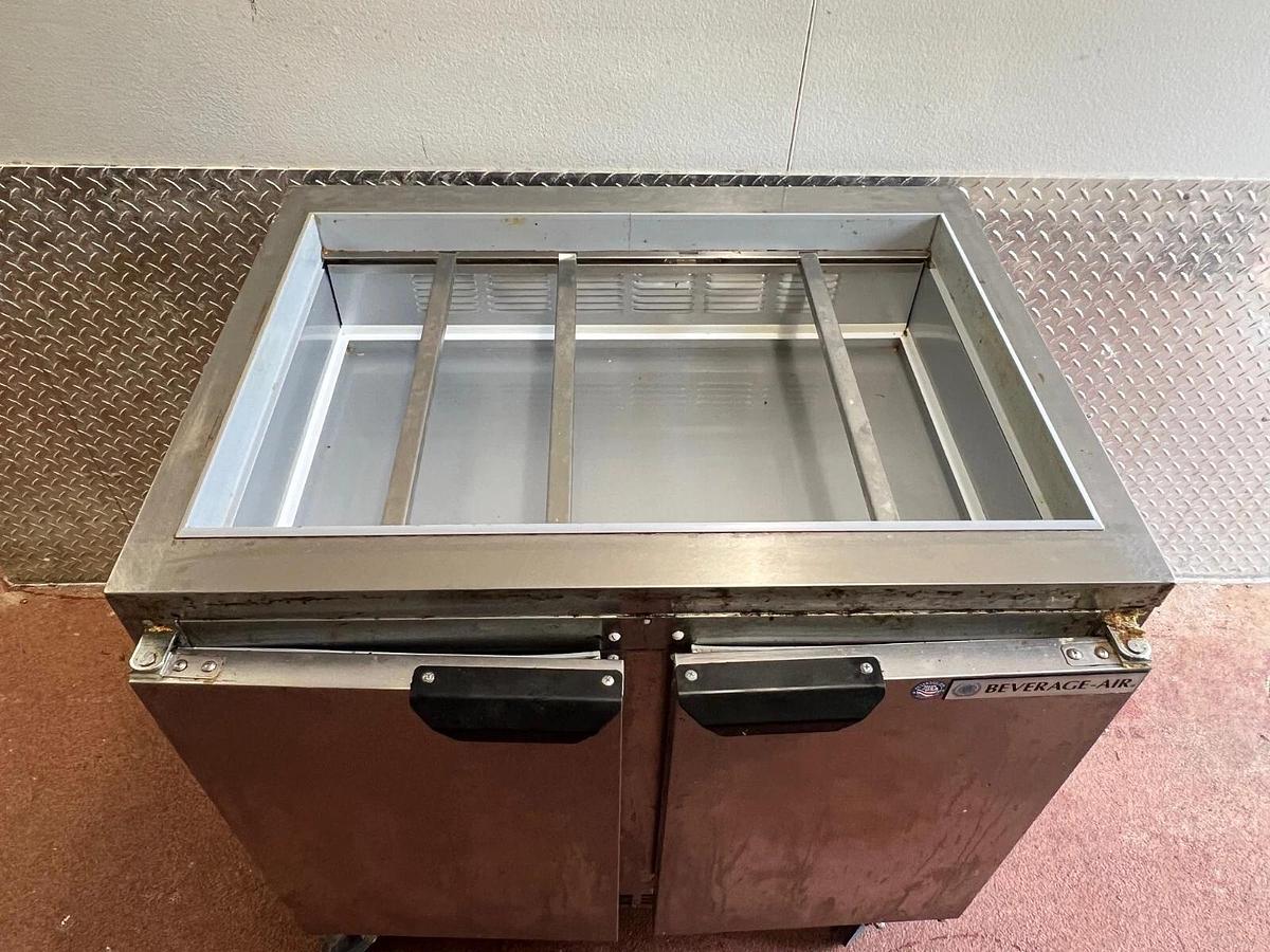 Used Beverage-Air Corp SPE36HC-15M-B0J 2 Door Fridge 1 Ph, 115VAC, 60Hz