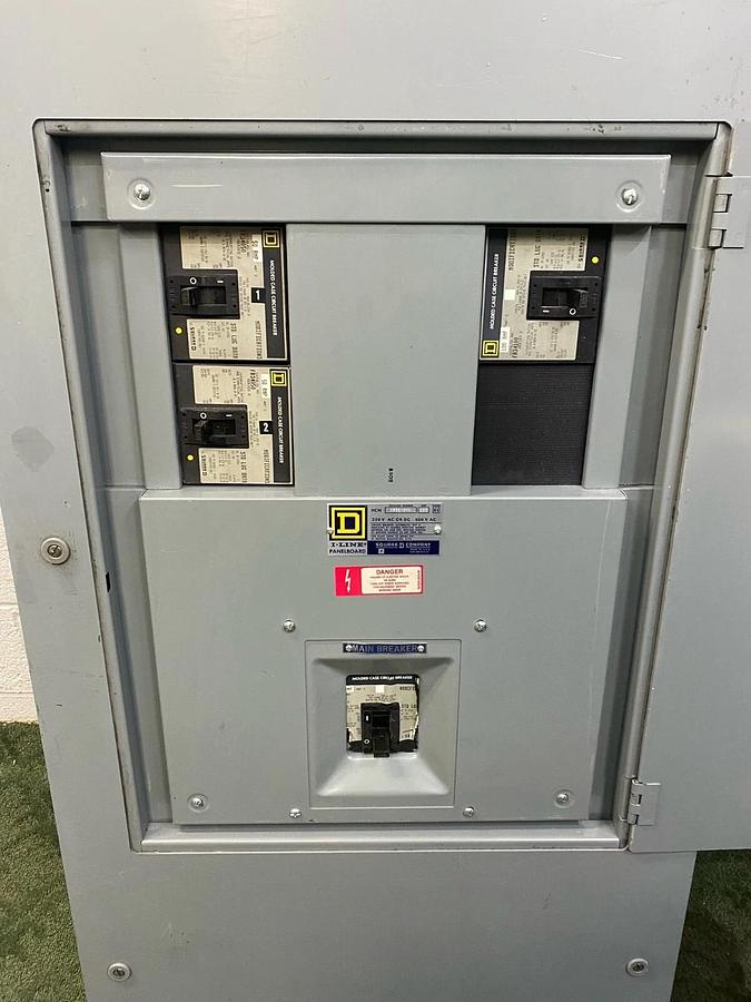 Used Square D HCN0952-2MN I-Line PanelBoard, 250V AC or DC, 600 VAC, Multiple Breaker
