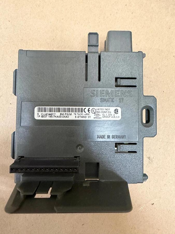 Used Siemens 195-7HA00-0XA0 SIMATIC S7 Bus Module - Lot of 3