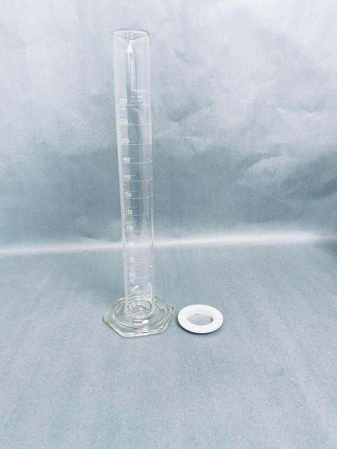 Used VWR Scientific Graduated Cylinders - (5) 250 mL (5) 25 mL