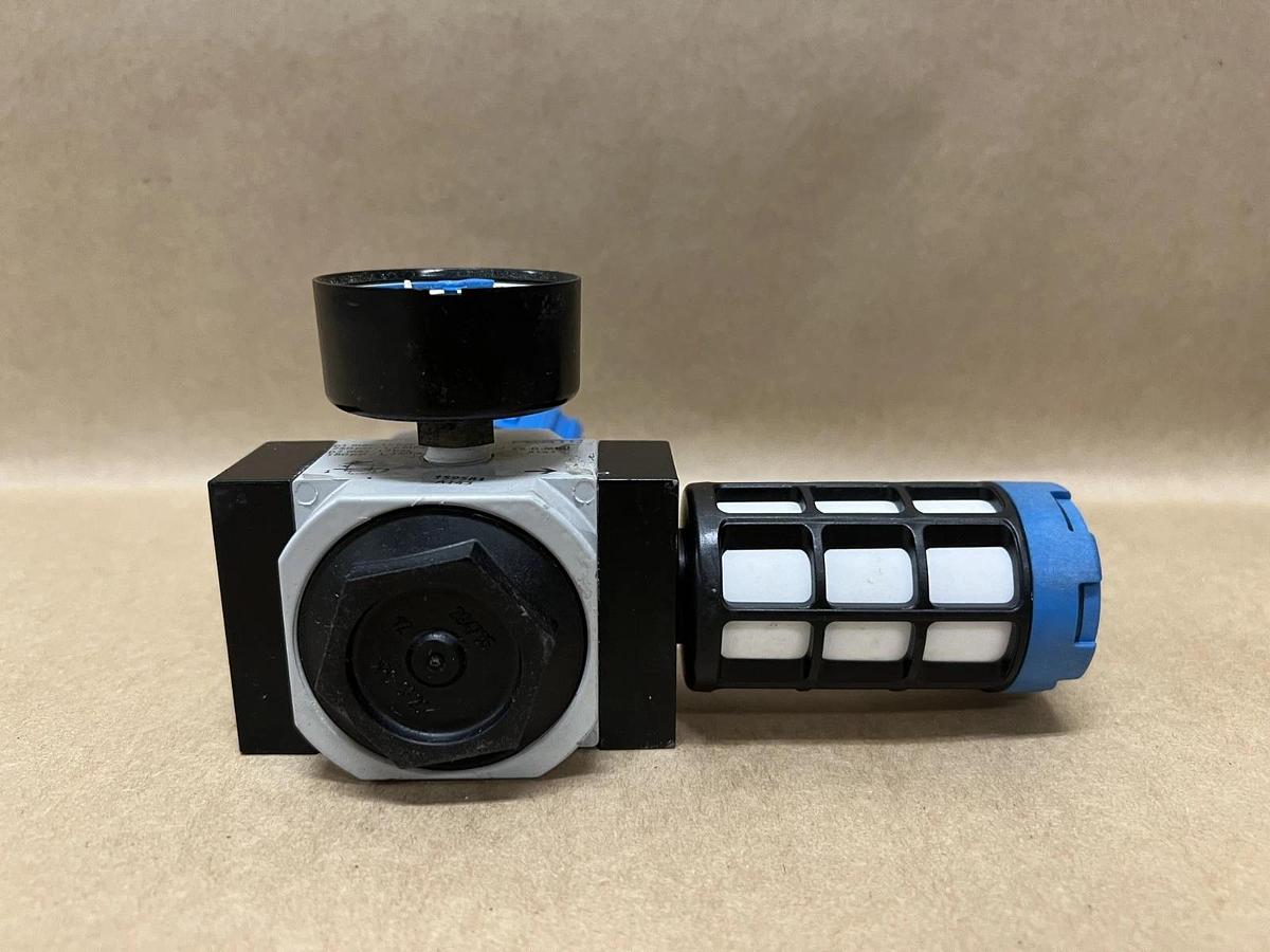 Used Festo LR-D-MIDI Pressure Regulator w/ Pressure Gauge 0-16 Bar