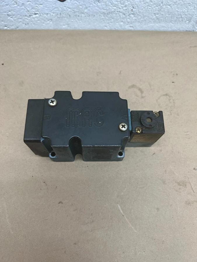 Used MAC PME-611DABE Solenoid Valve