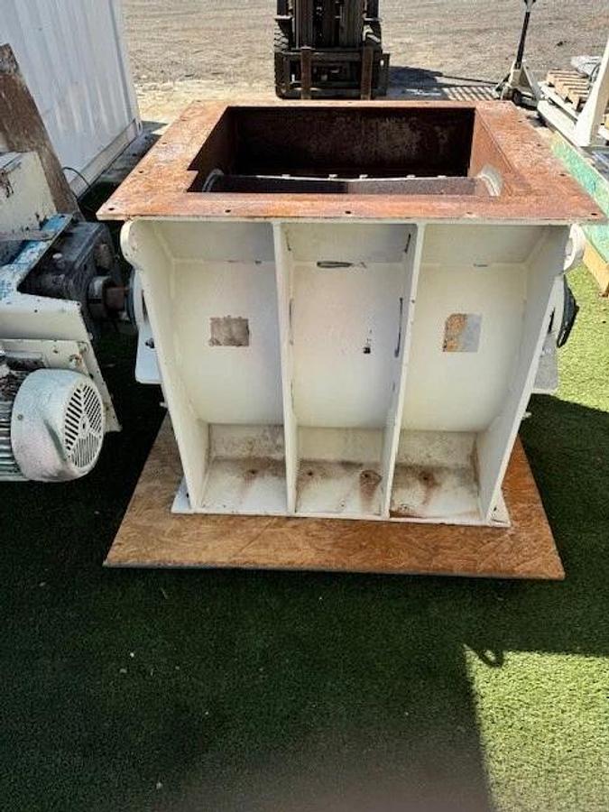 Used Western Pneumatics CFV-30 30X35 Rotary Airlock Feeder, Toshiba 7.5HP Motor
