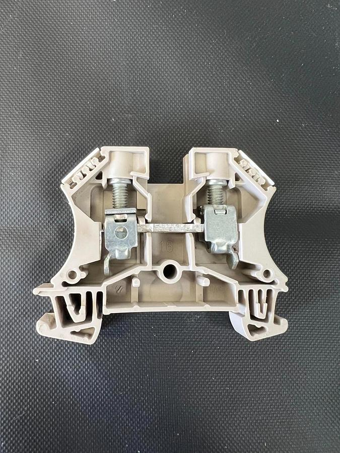 Used Weidmüller IEC 60947-7-1 Terminal block 10mm^2, 1,000V - Lot of 12