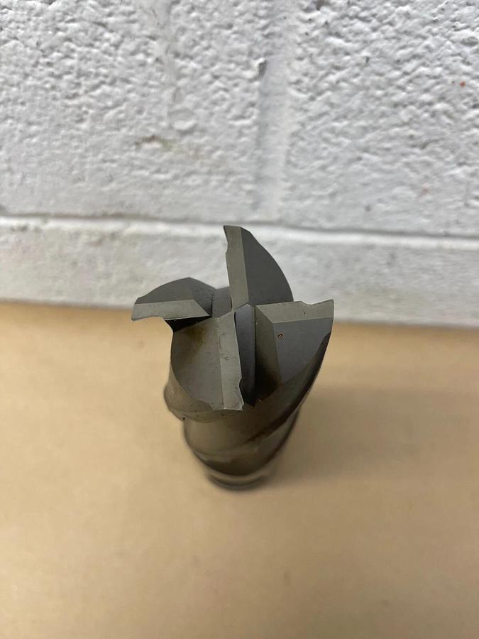 Weldon KAC64-11B End Mill 2” Diameter, 2” Shank Diameter, 4 Flute