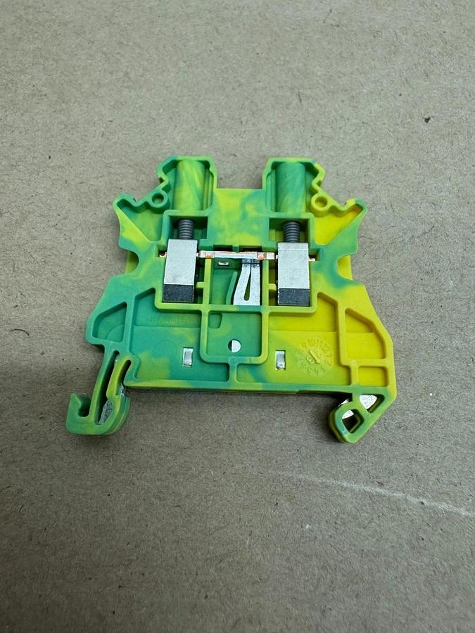 Phoenix Contact Typ UT 4-PE Terminal Block (QTY 6) Green and Yellow *NEW*