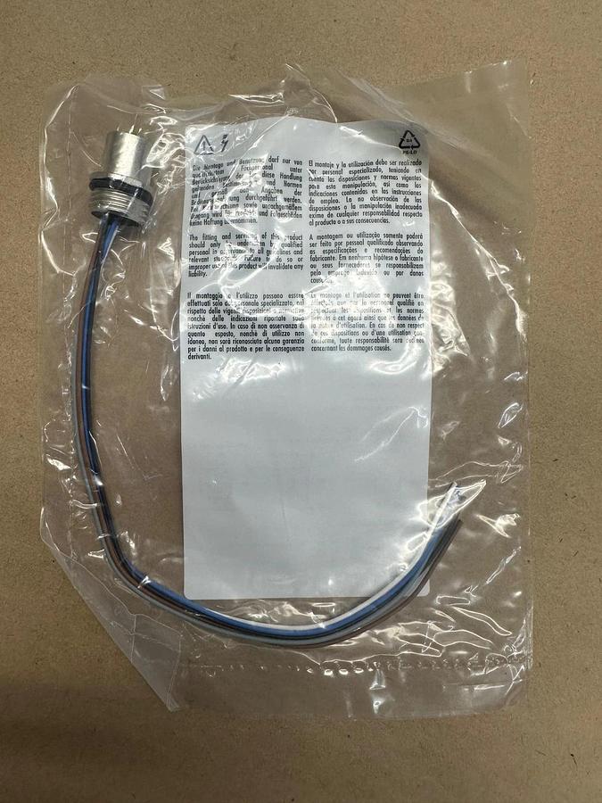 Used MURR Elektronic 7000-13561-9720020 M12 Female Recept. Connector *NEW*