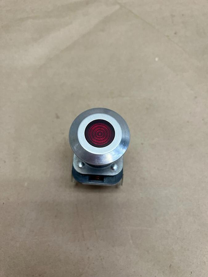 Used Allen Bradley 800T-FXNQ10RA7 30mm Push-Pull Device, Red