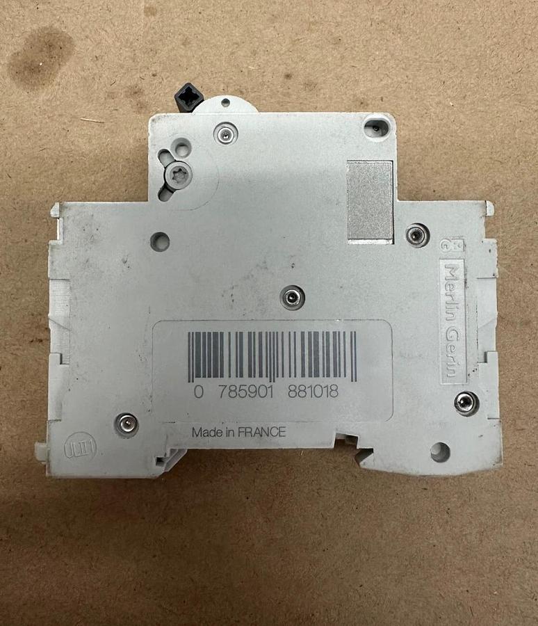 Used Schneider Electric 24506 D10A Circuit Breaker