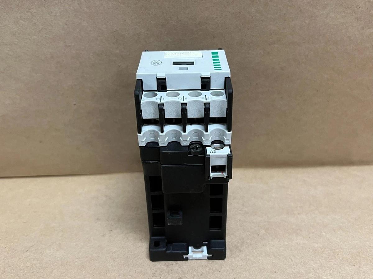Used Moeller DIL00M-G-01 20A Contactor 24VDC, 3P - Lot of 10