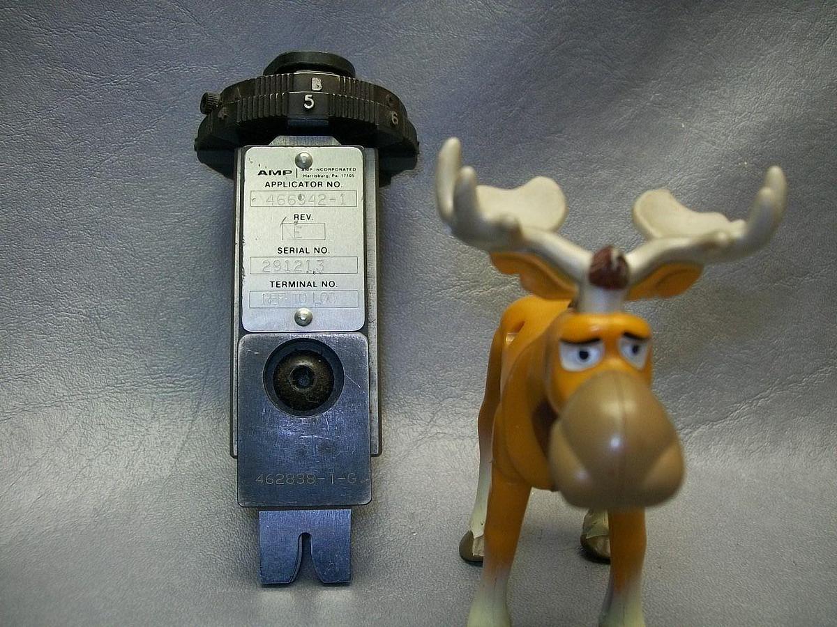 Used AMP Tyco 35442-1 Pneum Hd Assy 356442-1 Tool Hold Assy 356438-1 Small Cam Assy