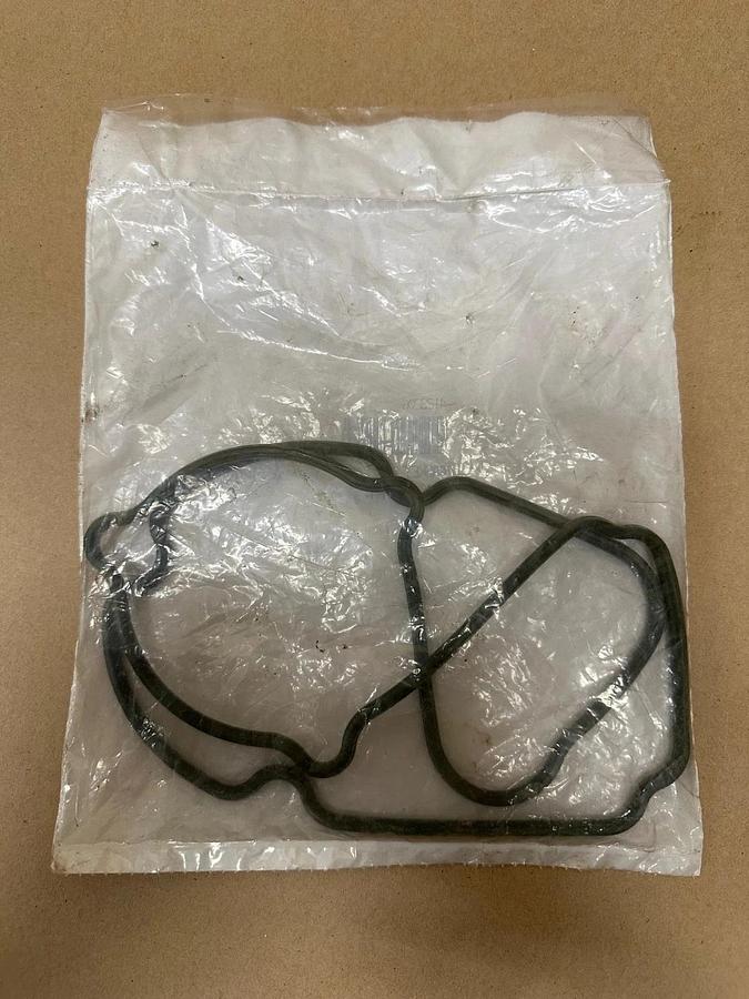 Used Hyster 4129206 Gasket Head Cover *FACTORY SEALED*