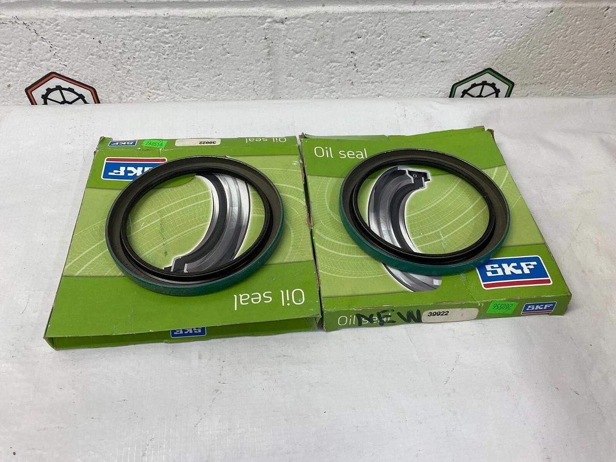 SKF 39922 Oil Seal (Joint Radial) - Lot of 2